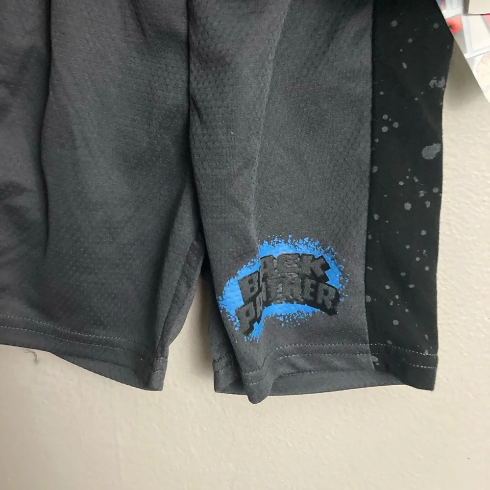 8-20 Boys black Panther outfit set shorts 4 NWT glow in the dark